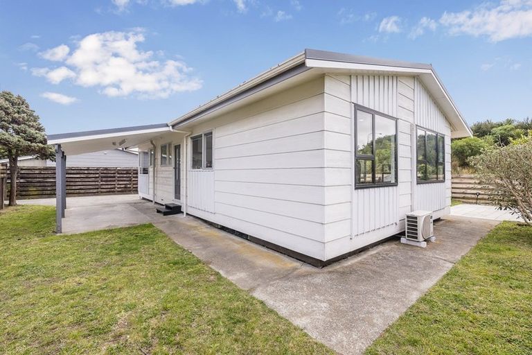 Photo of property in 14b Cypress Grove, Paraparaumu, 5032