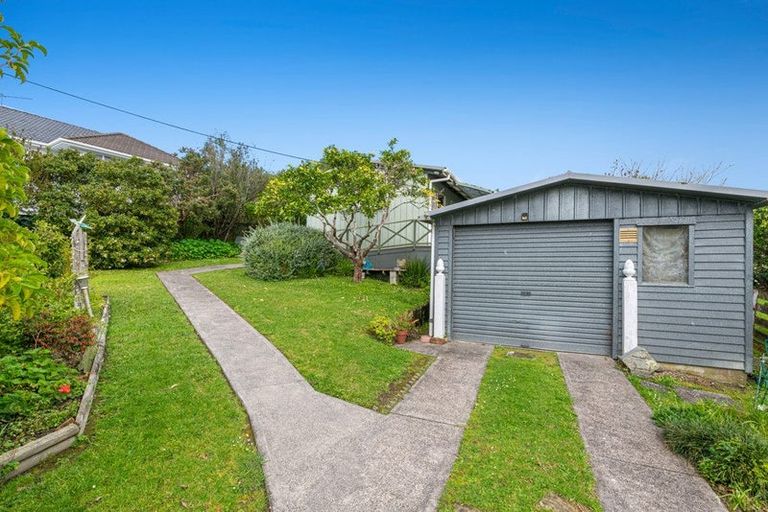Photo of property in 4 Miro Street, Helensville, 0800