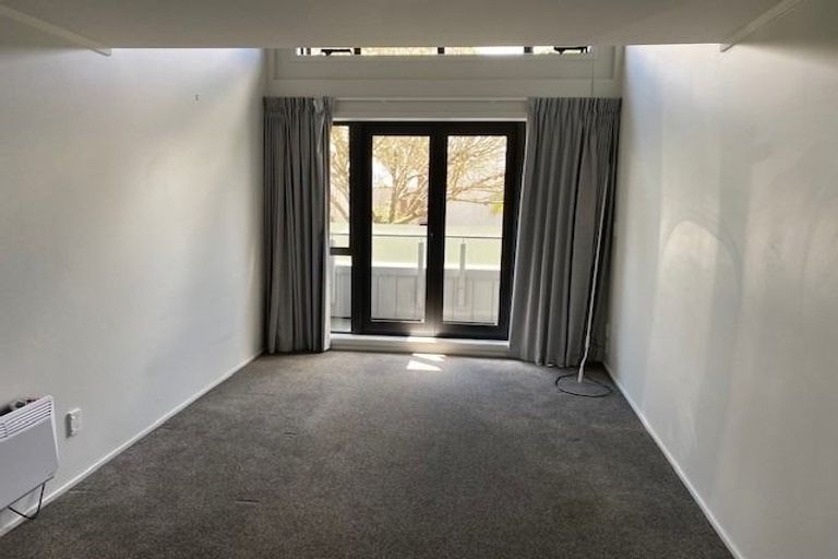 Photo of property in 24b/30 Westward Ho, Glen Eden, Auckland, 0602