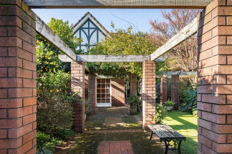 Photo of property in 195 Beach Road, Katikati, 3178