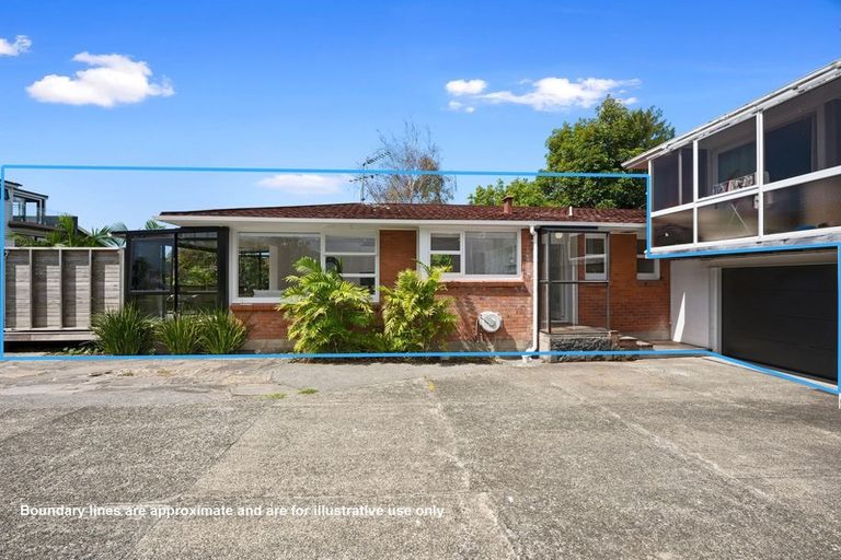 Photo of property in 1/240 Hurstmere Road, Takapuna, Auckland, 0622