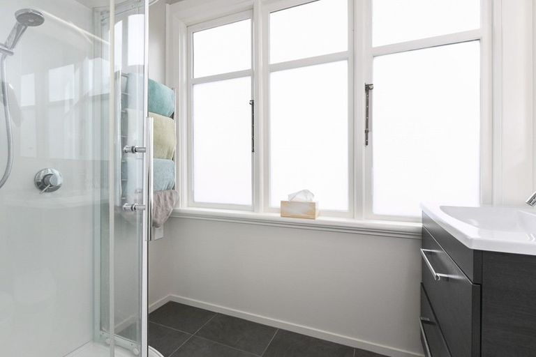 Photo of property in 27 Drivers Road, Maori Hill, Dunedin, 9010