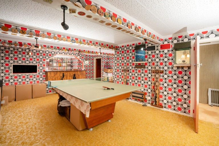 Photo of property in 78 Parkvale Road, Karori, Wellington, 6012