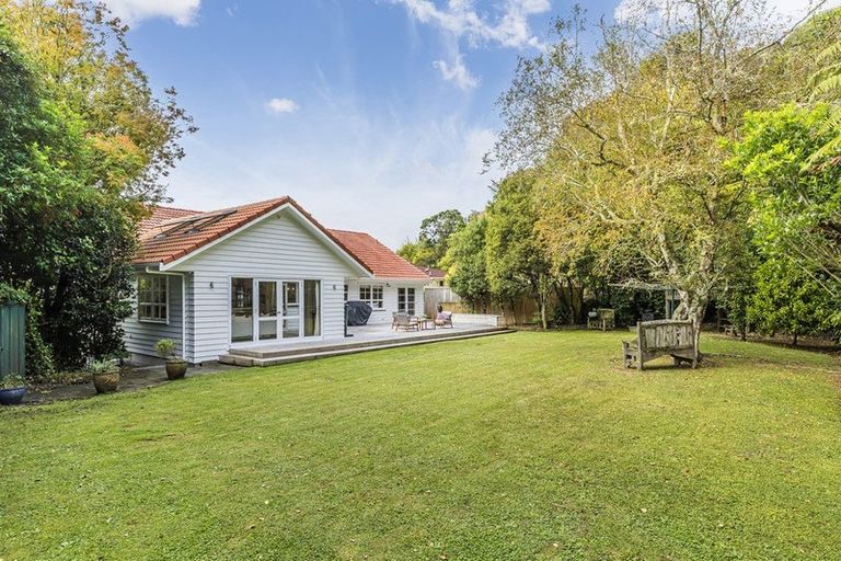 Photo of property in 8 Saint Annes Square, Tawa, Wellington, 5028