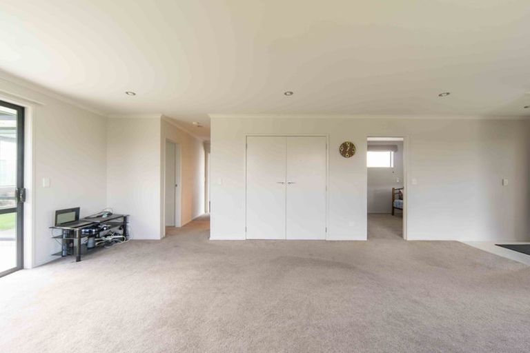 Photo of property in 45 Shrule Place, Huntington, Hamilton, 3210