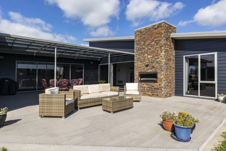 Photo of property in 370 Ashburton Staveley Road, Greenstreet, Ashburton, 7771