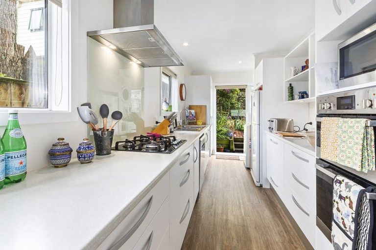 Photo of property in 23 Donald Mclean Street, Newtown, Wellington, 6021