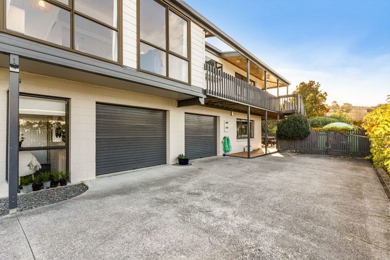Photo of property in 32 Mcdowell Crescent, Hillcrest, Auckland, 0627