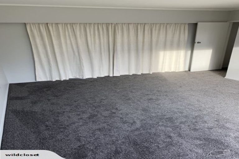 Photo of property in 92 Te Atatu Road, Te Atatu South, Auckland, 0610