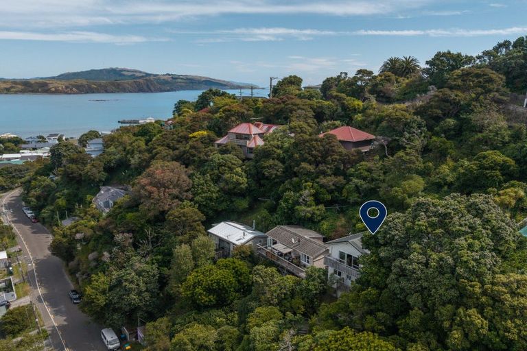 Photo of property in 31 Airlie Road, Plimmerton, Porirua, 5026