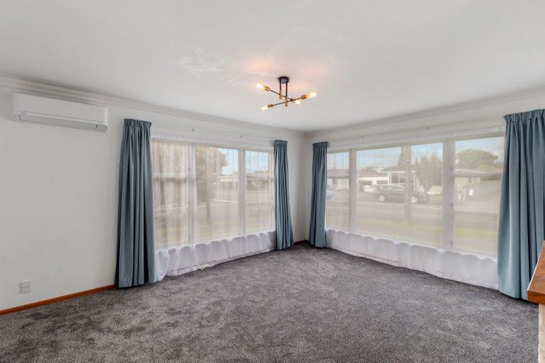 Photo of property in 57 Weraroa Road, Levin, 5510