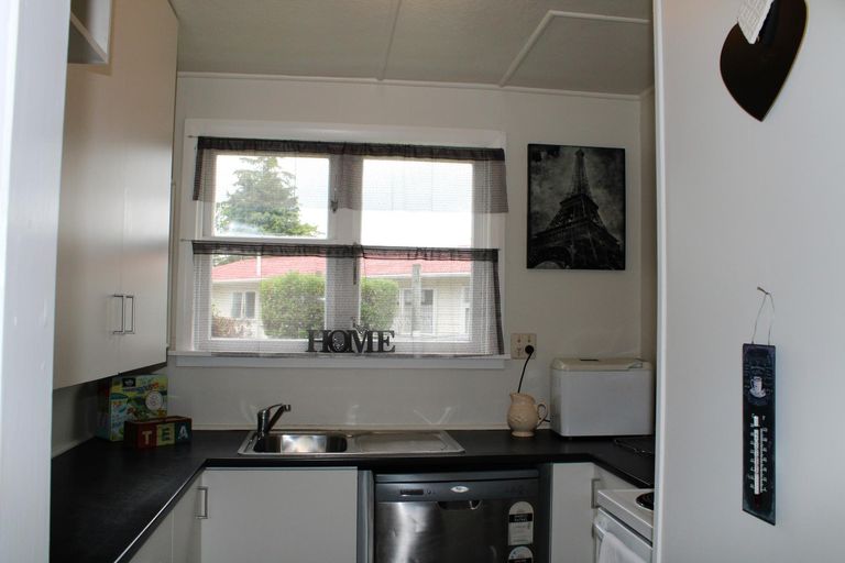 Photo of property in 44 Oxford Street, Lansdowne, Masterton, 5810