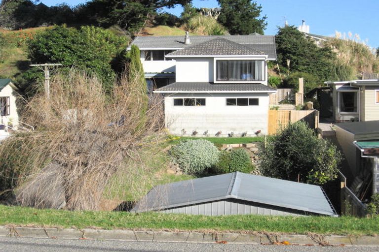Photo of property in 115 Matai Road, Raumati South, Paraparaumu, 5032