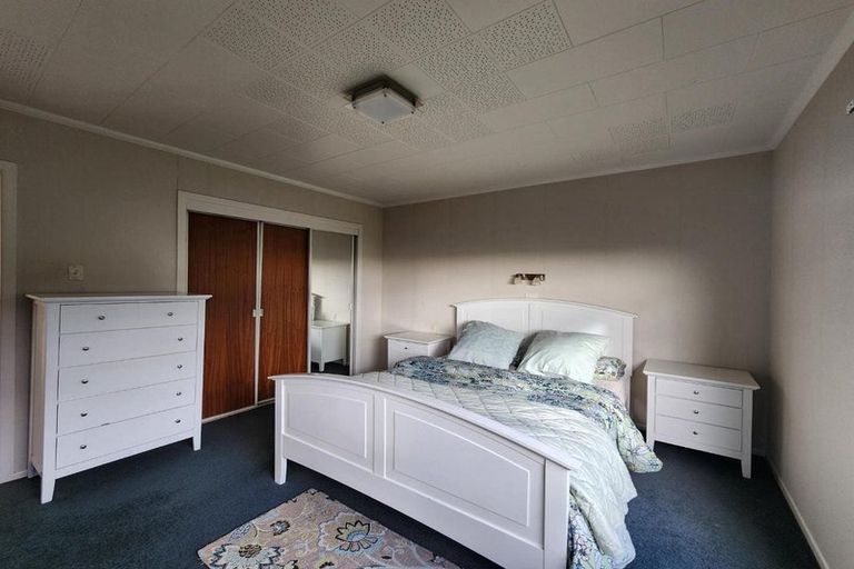 Photo of property in 8b Julian Place, Westown, New Plymouth, 4310