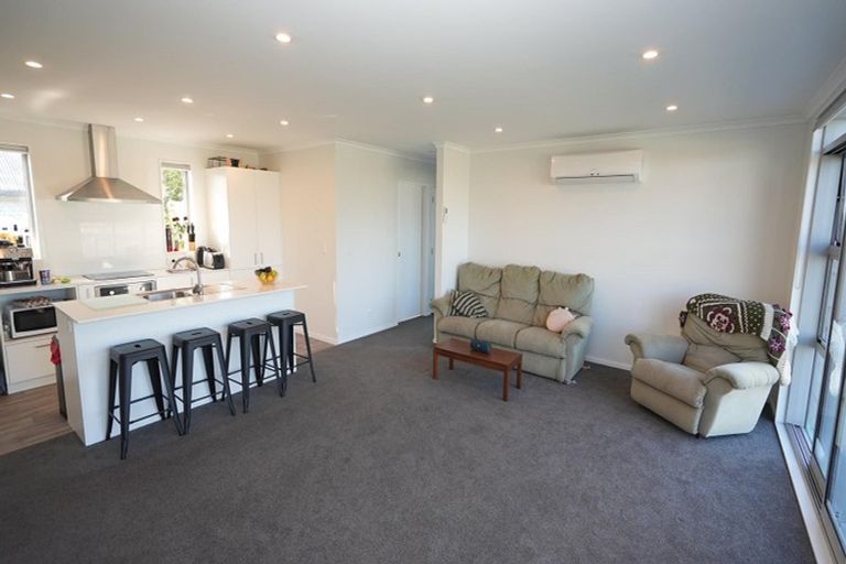 Photo of property in 992a Tremaine Avenue, Roslyn, Palmerston North, 4414