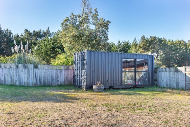 Photo of property in 14 Sandown Avenue, Himatangi Beach, Foxton, 4891
