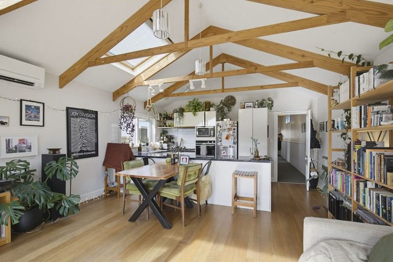 Photo of property in 39 Normanby Street, Newtown, Wellington, 6021