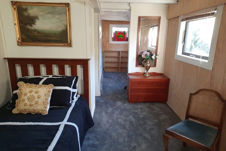 Photo of property in 84 Shakespeare Road, Bluff Hill, Napier, 4110