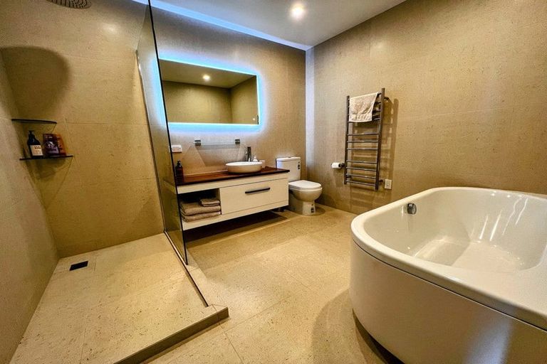 Photo of property in 8 The Track, Plimmerton, Porirua, 5026