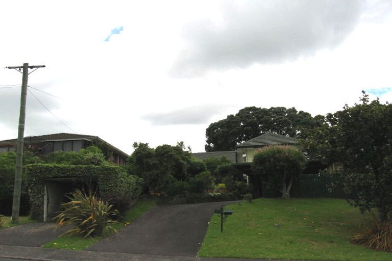 Photo of property in 59 Sylvan Avenue, Northcote, Auckland, 0627