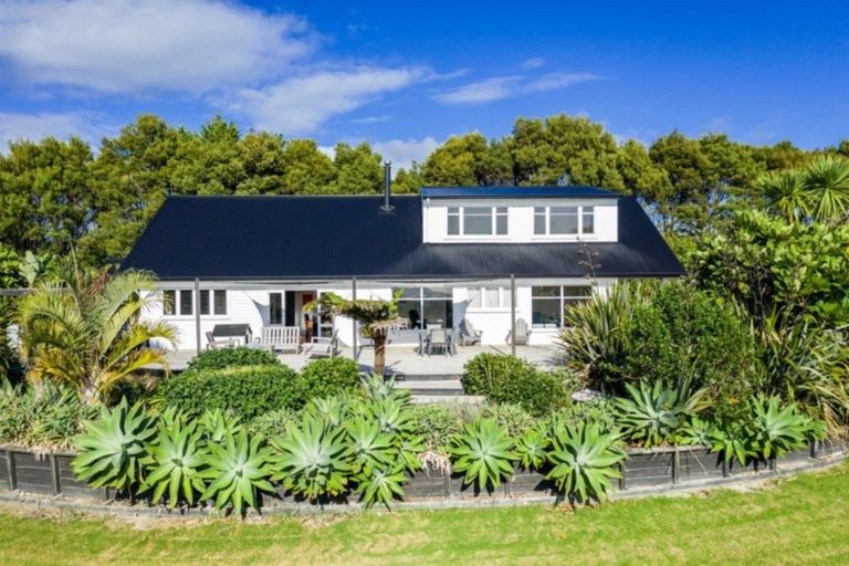 Photo of property in 7 Sail Rock Road, Ruakaka, Whangarei, 0171