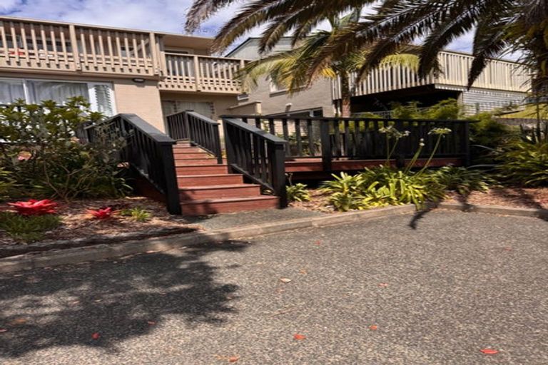 Photo of property in 9/37 Waipa Street, Birkenhead, Auckland, 0626