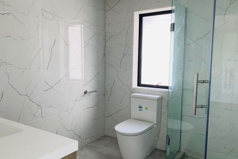 Photo of property in 38 Ascension Crescent, Orewa, 0931