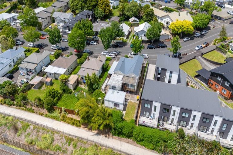 Photo of property in 18 Marama Street, Frankton, Hamilton, 3204