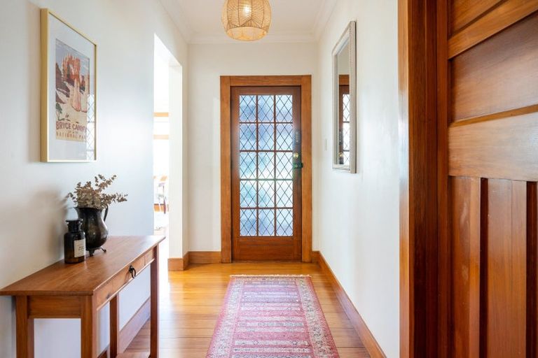 Photo of property in 702 Avenue Road East, Parkvale, Hastings, 4122