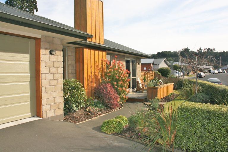 Photo of property in 3 Saint James Place, Fairfield, Dunedin, 9018