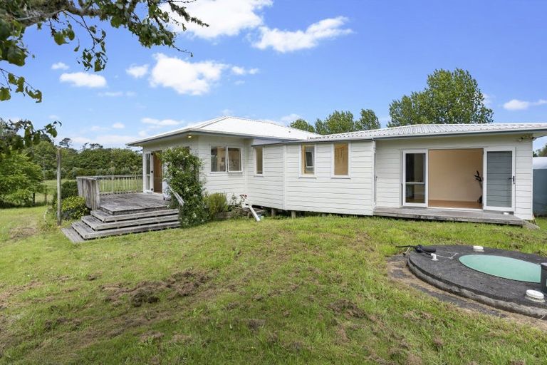 Photo of property in 220 Postman Road, Dairy Flat, Albany, 0794