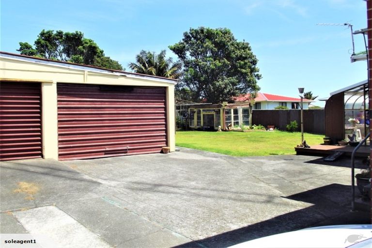 Photo of property in 16 Rangitake Drive, Spotswood, New Plymouth, 4310