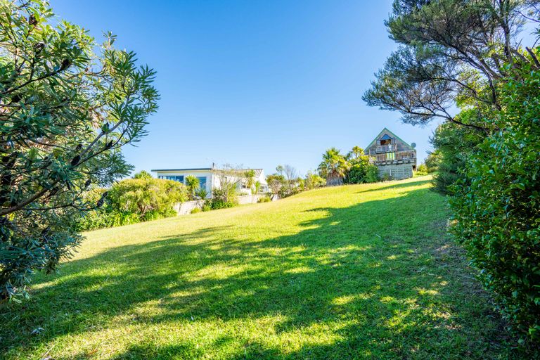 Photo of property in 52 Cullen Street, Mangawhai Heads, Mangawhai, 0505