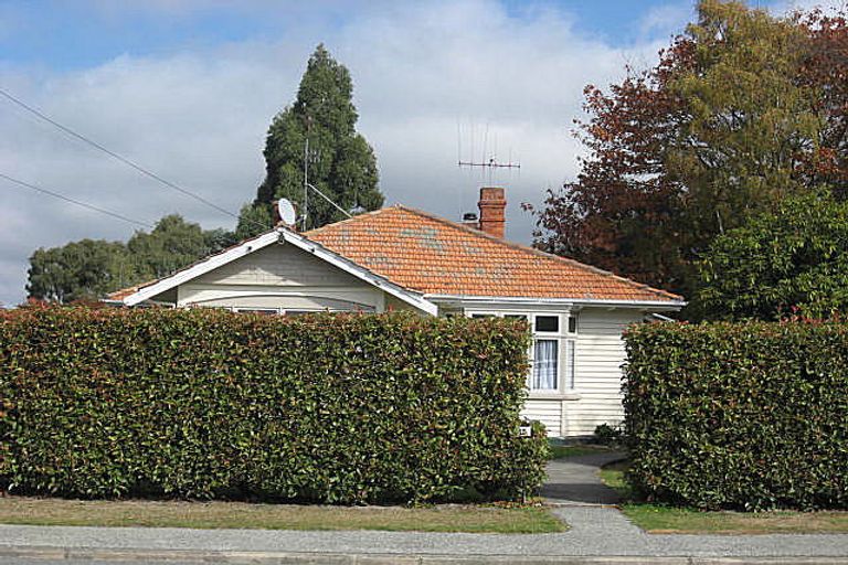 Photo of property in 3 Carlisle Street, Waimate, 7924