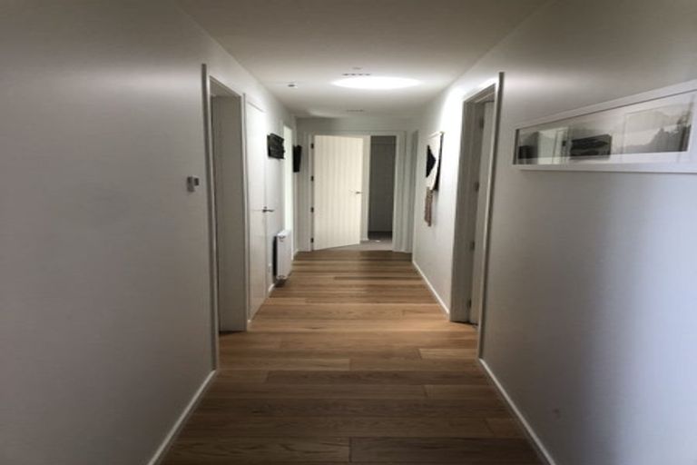 Photo of property in 2 Kerrera Lane, Jacks Point, Queenstown, 9371