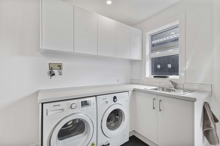 Photo of property in 1 Wahaika Way, Papamoa Beach, Papamoa, 3118