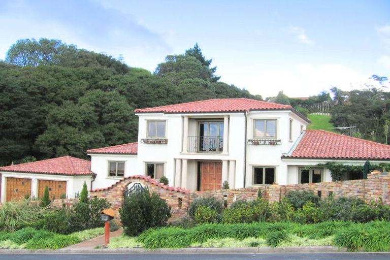 Photo of property in 15 Whale Cove, Stanmore Bay, Whangaparaoa, 0932