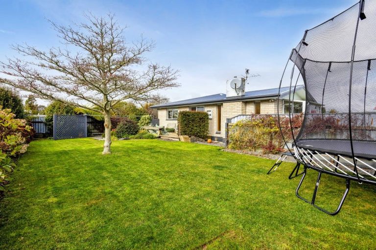 Photo of property in 26 Oberon Street, Stratford, 4332