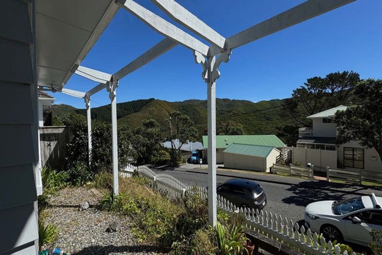 Photo of property in 25 Montreal Grove, Kingston, Wellington, 6021