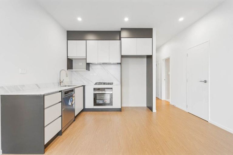 Photo of property in 5 Piringa Road, Pukekohe, 2120