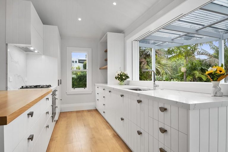 Photo of property in 24 Prime Road, Grey Lynn, Auckland, 1021