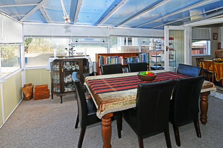 Photo of property in 24 Fergusson Street, Solway, Masterton, 5810