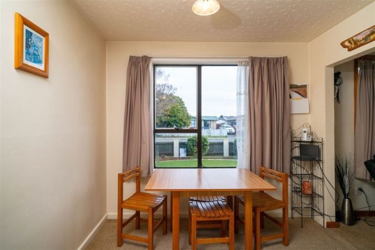 Photo of property in 24 Skerten Avenue, Hornby, Christchurch, 8042