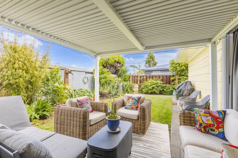 Photo of property in 1 Ward Crescent, Marewa, Napier, 4110
