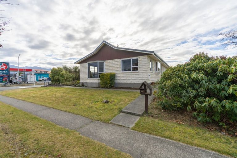Photo of property in 37 Luxmore Drive, Te Anau, 9600