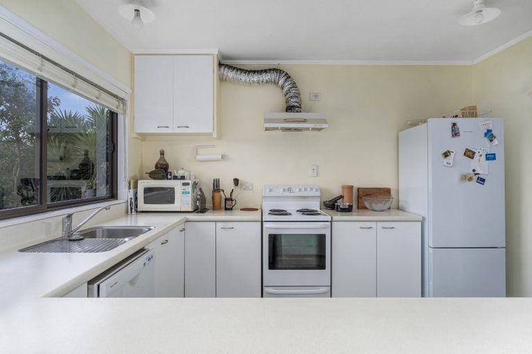 Photo of property in 24 Springbok Avenue, Whitianga, 3510