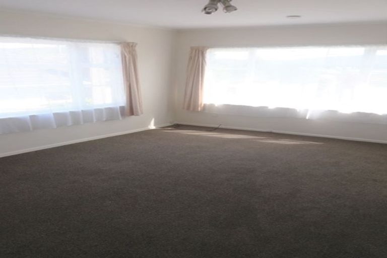 Photo of property in 27 Fraser Street, Wainuiomata, Lower Hutt, 5014