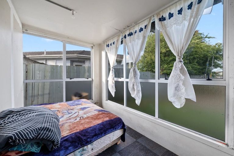 Photo of property in 23 Neems Place, Manurewa, Auckland, 2102