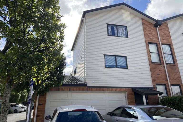 Photo of property in St Claire Village, 202/172 Mcleod Road, Te Atatu South, Auckland, 0610