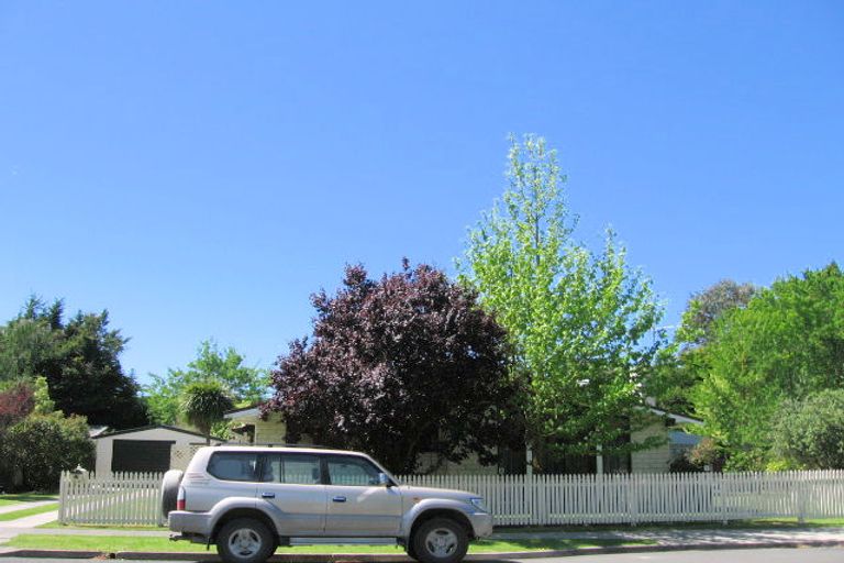 Photo of property in 16 Campion Road, Riverdale, Gisborne, 4010